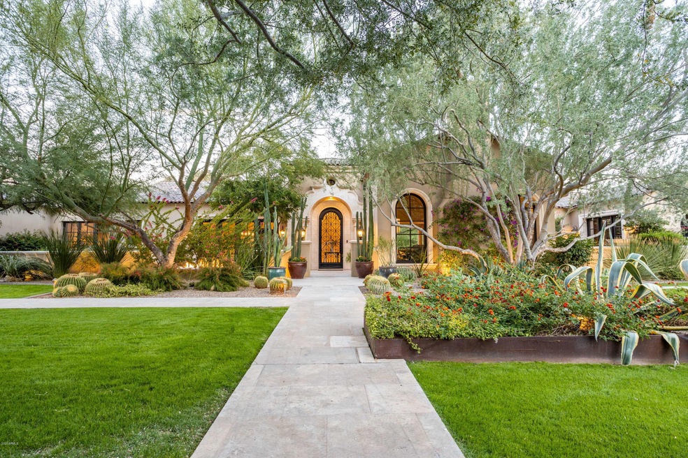 6215 N. Yucca Rd.-1 exterior