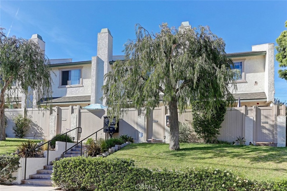 1921 Carnegie Ln unit 2, Redondo Beach, CA 90278 - photo 1