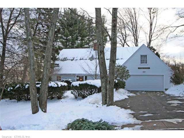 359 Pine Ln, Wethersfield, CT 06109 - photo 1