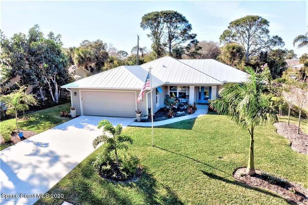 190 Royal Palm St, Sebastian, FL 32958 - photo 1