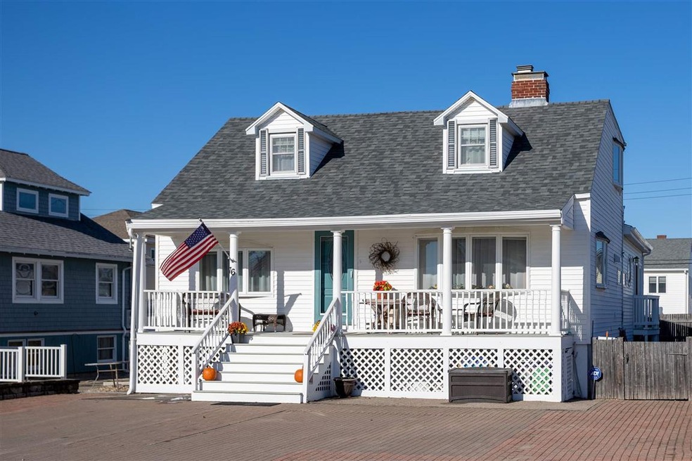 76 Pembroke St, Seabrook, NH 03874 - photo 1