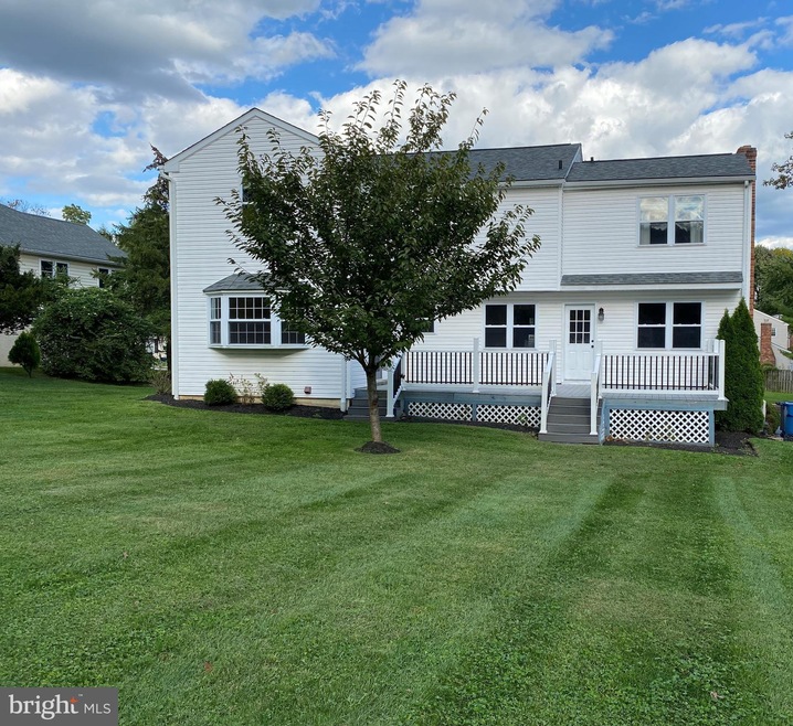 812 Joeck Dr, West Chester, PA 19382 - photo 1