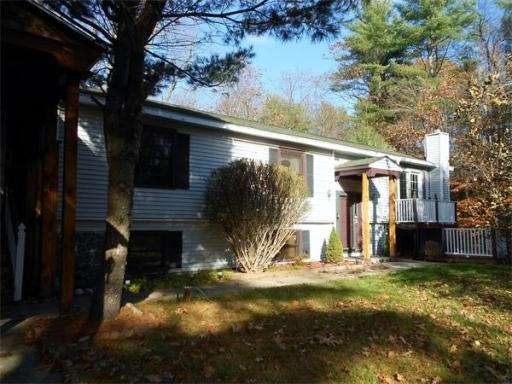 19 Chippewa St, Hubbardston, MA 01452 - photo 1