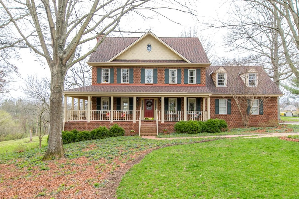 200 Farmbrook Cir, Frankfort, KY 40601 - photo 1