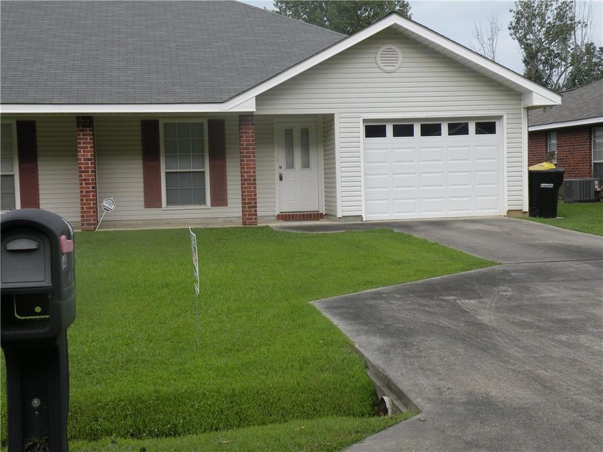 840 Eden Oaks Dr, Ponchatoula, LA 70454 - photo 1