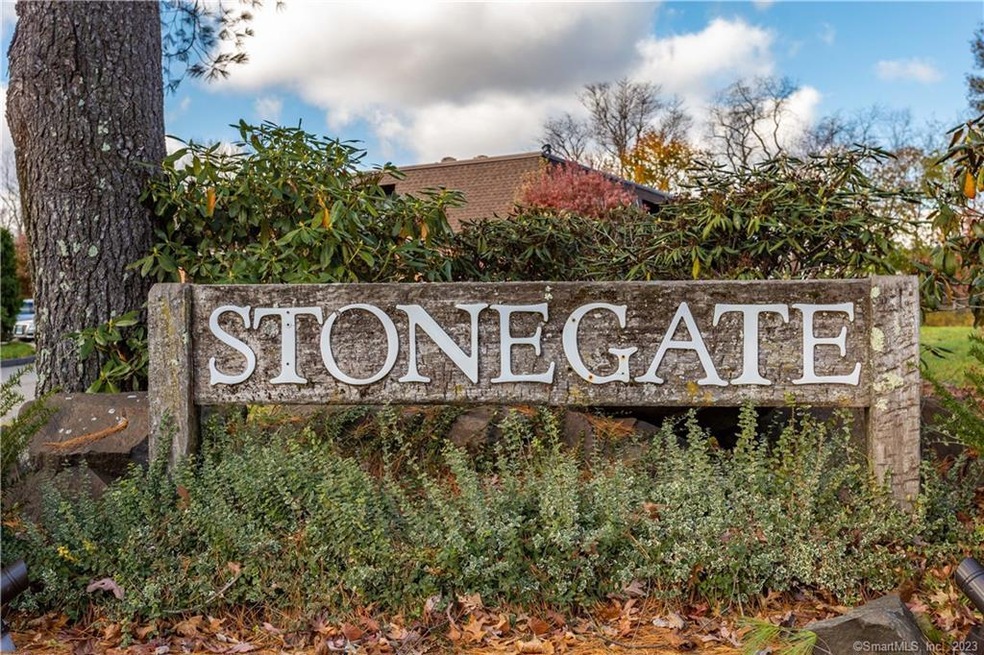 1437 Willard Ave unit 4, Newington, CT 06111 - photo 1