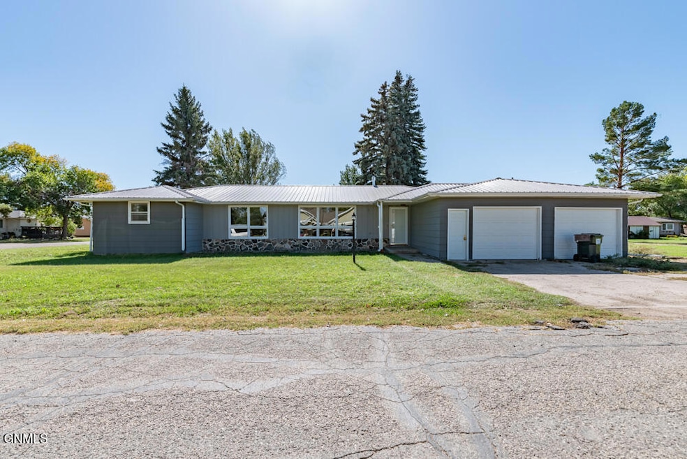 305 3rd St SW MLS-10