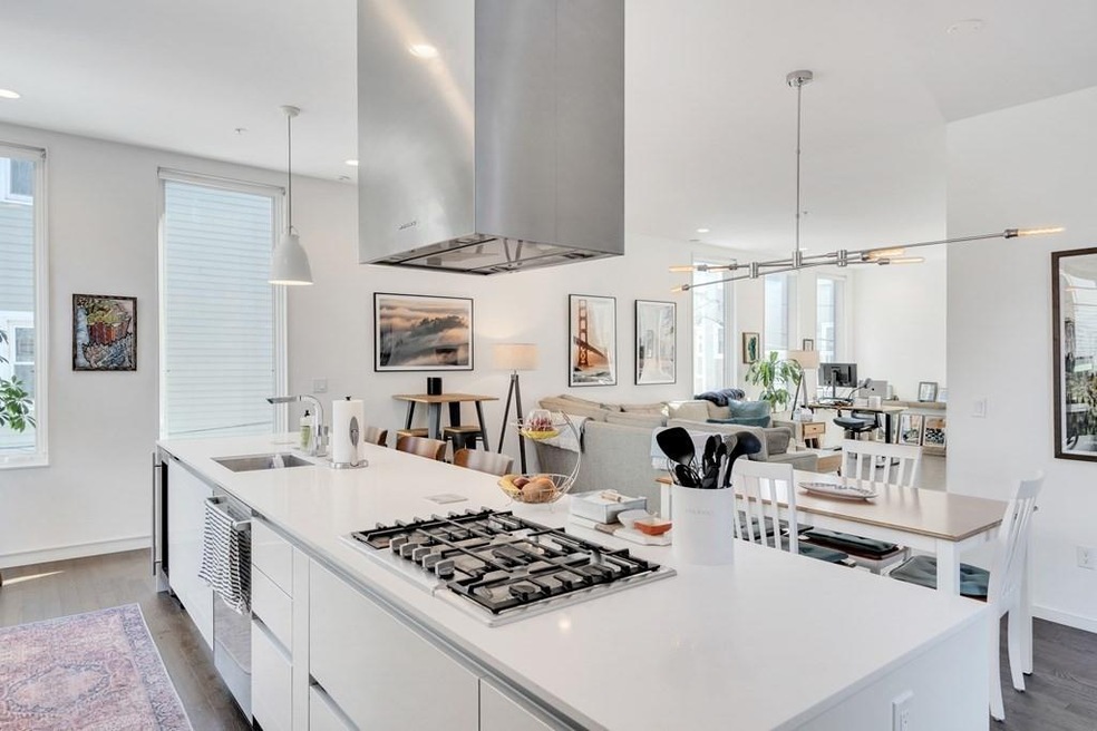 14 I St unit 5, Boston, MA 02127 - photo 1