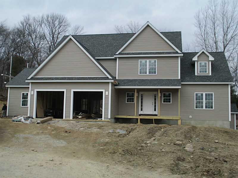 7 Tower Flagg Dr, Cumberland, RI 02864 - photo 1