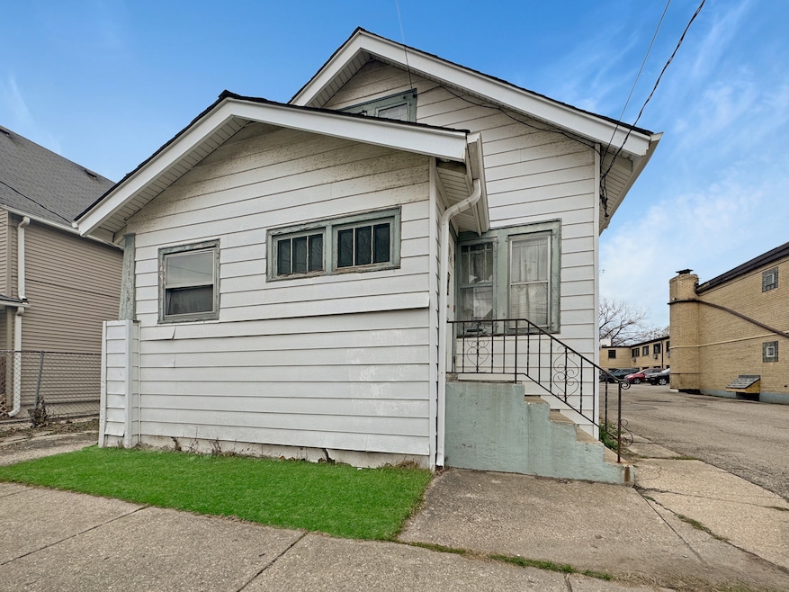 45 S Butrick St, Waukegan, IL 60085 - photo 1