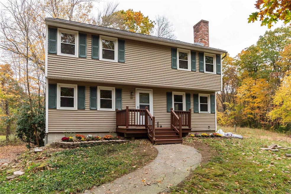 10 Perkins Rd, Londonderry, NH 03053 - photo 1