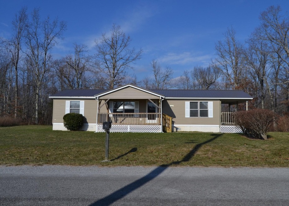 125 Pomona Ct, Crossville, TN 38571 - photo 1