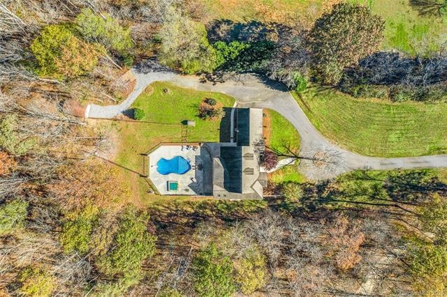 250 Farmwood Dr, Statesville, NC 28625 - photo 1