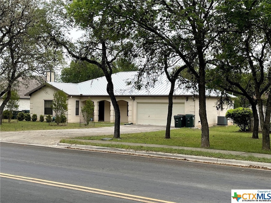 1003 Franklin Dr, San Marcos, TX 78666 - photo 1