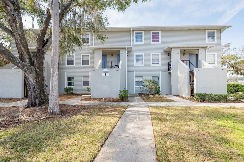 7182 E Bank Dr unit 7103, Tampa, FL 33617 - photo 1