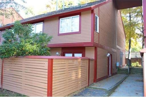 49 Meadow Pond Dr unit D, Leominster, MA 01453 - photo 1