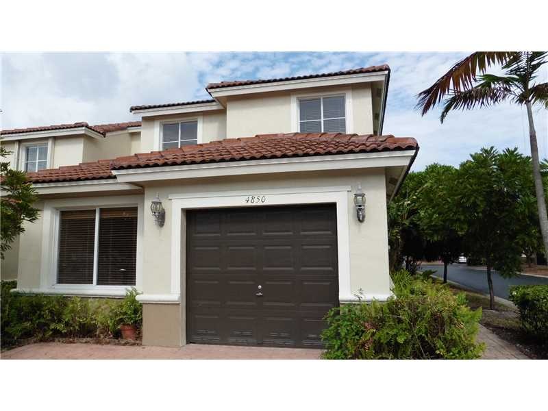 4850 NW 116th Ave, Doral, FL 33178 - photo 1