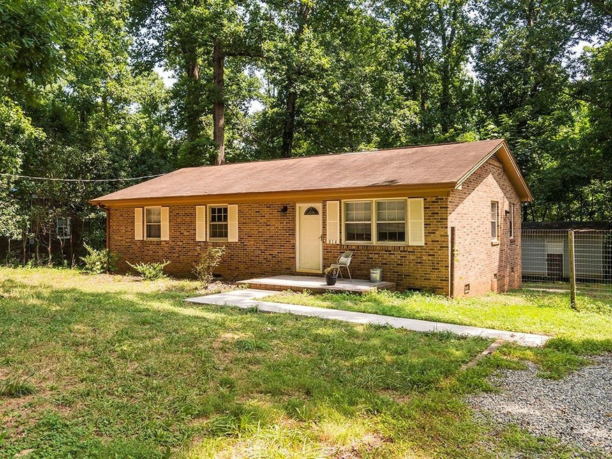 814 N Fir Ave, Siler City, NC 27344 - photo 1