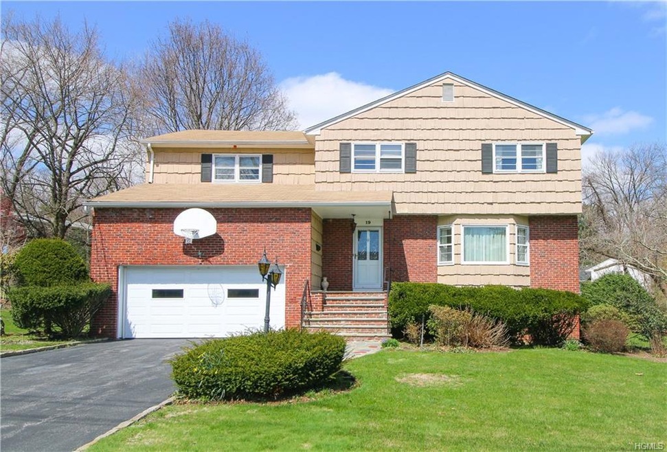 19 Paradise Dr, Scarsdale, NY 10583 - photo 1