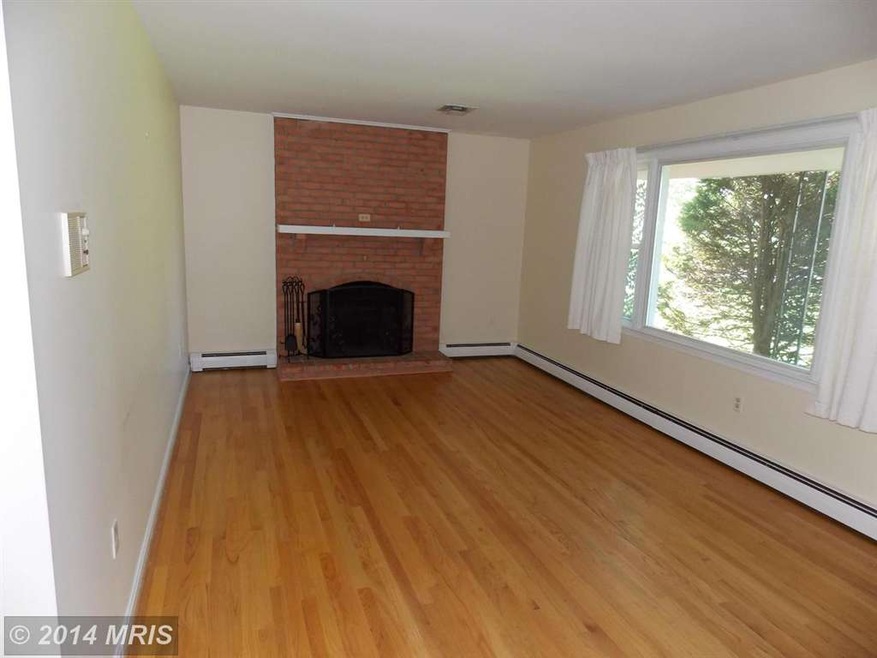 921 Streaker Rd, Sykesville, MD 21784 - photo 1