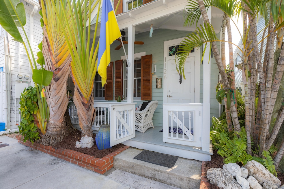 13 1126 Olivia Street
