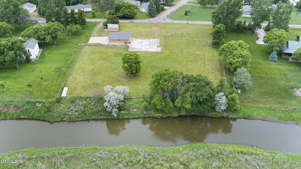 For Sale $325,000 • Co-Listing Agent