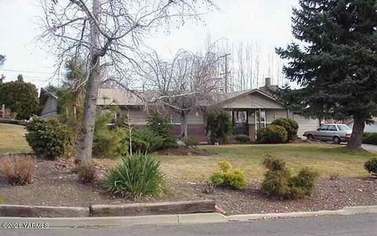 215 N 65th Pl