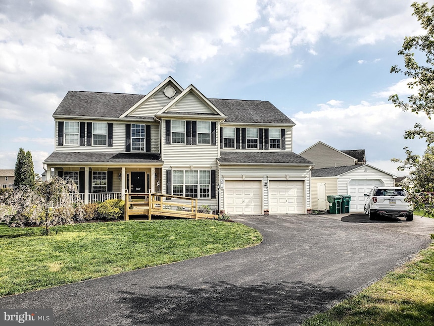 3810 Rolling Hills Dr unit 42, Greencastle, PA 17225 - photo 1