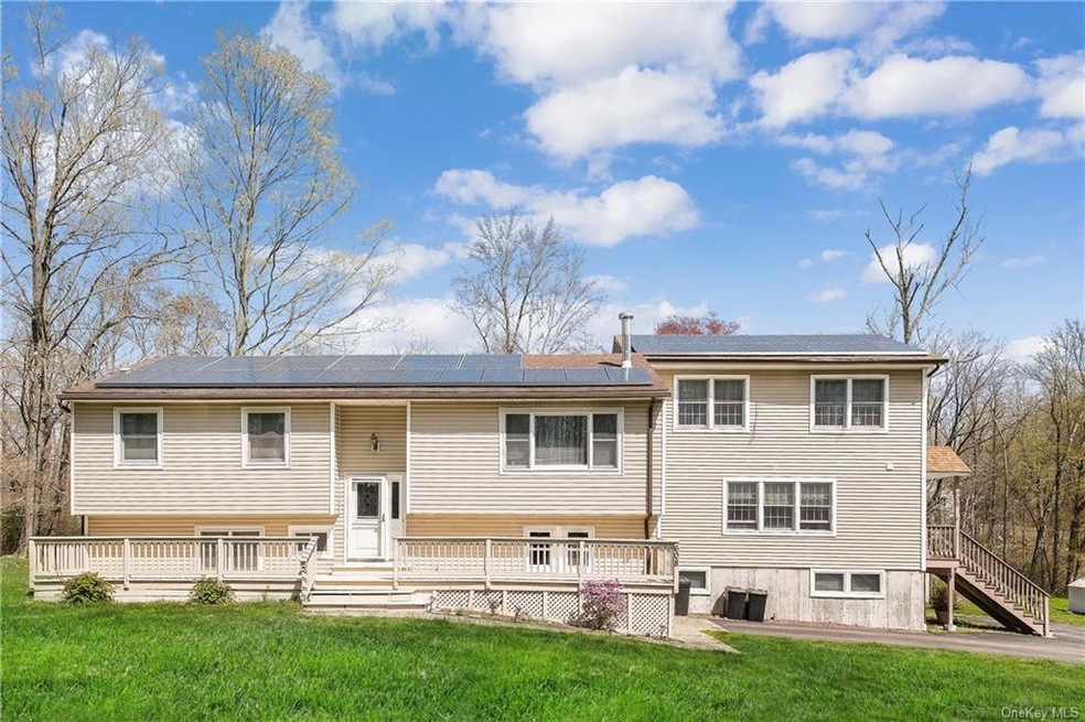 608 Granite Springs Rd, Yorktown Heights, NY 10598 - photo 1