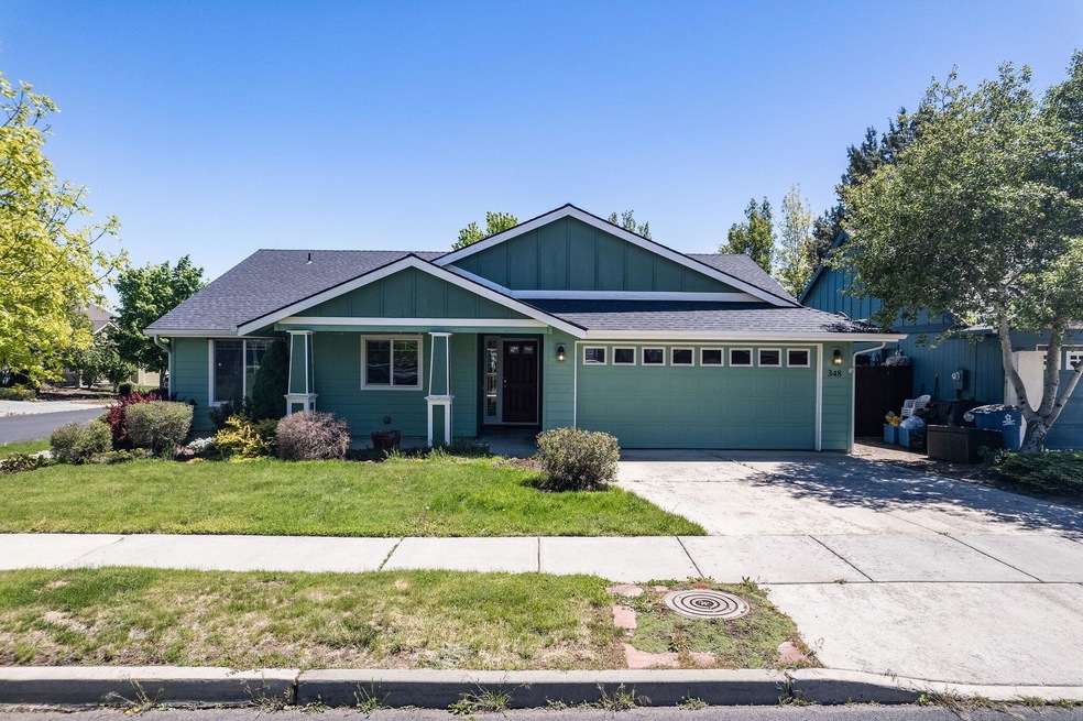 348 NW Antler Loop, Redmond, OR 97756 - photo 1