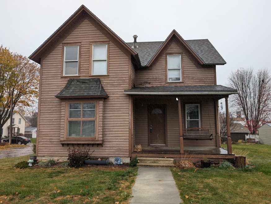 112 4th St SW, Pine Island, MN 55963 - photo 1