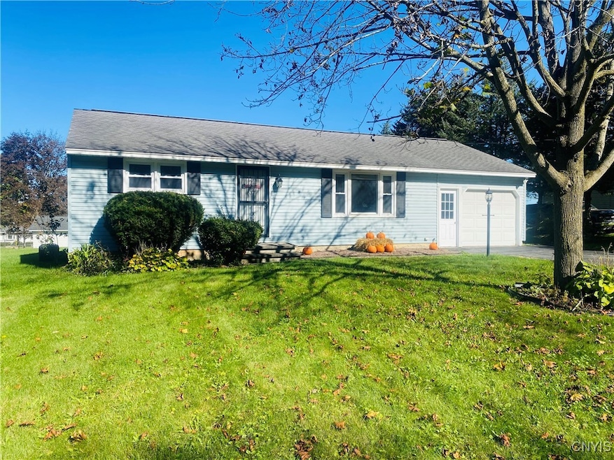 122 Charles Dr, Camillus, NY 13031 - photo 1