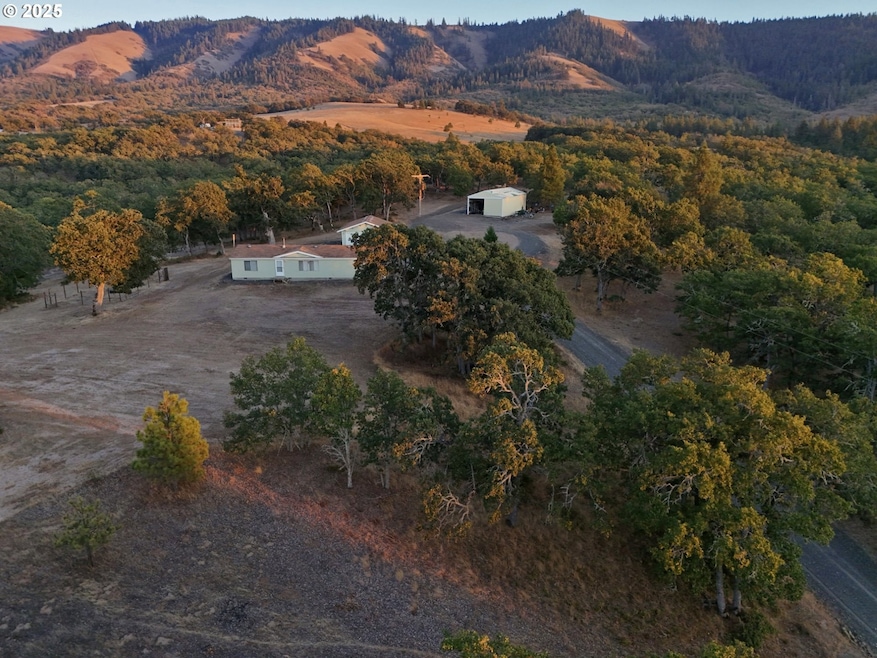 600 Centerville Hwy, Lyle, WA 98635 - photo 1