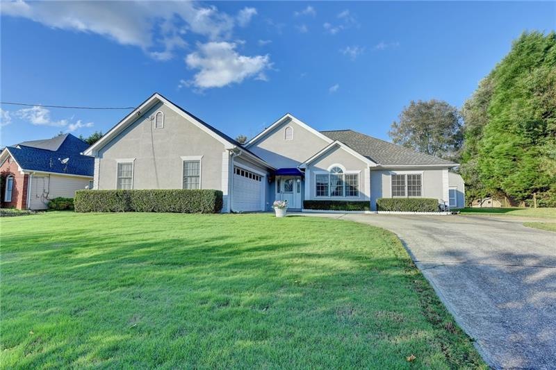 1920 Nicholas Ln, Grayson, GA 30017 - photo 1