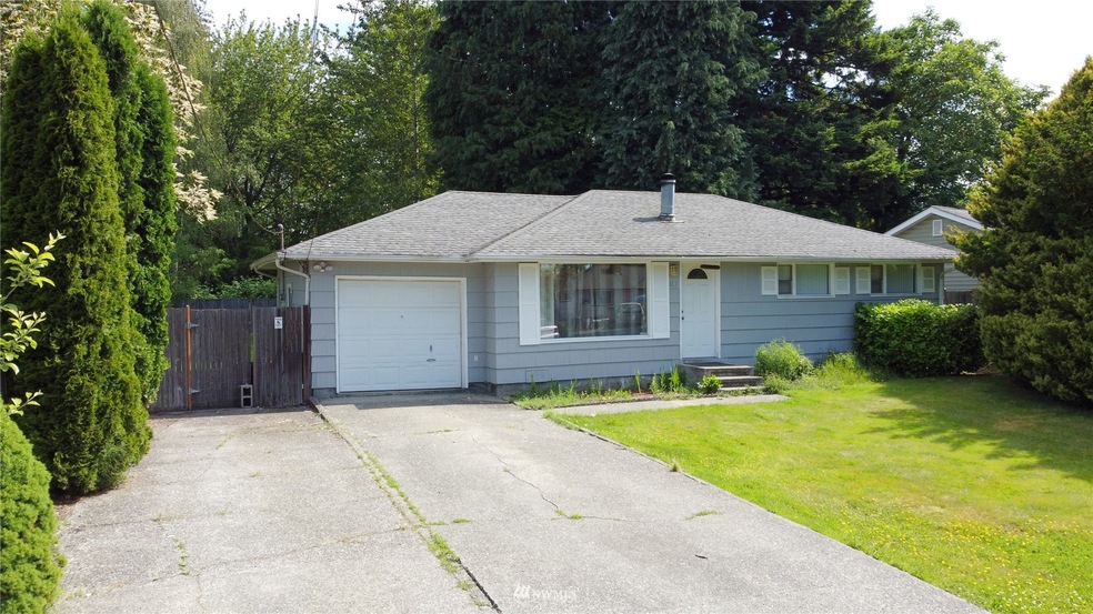 101 W Intercity Ave, Everett, WA 98204 - photo 1