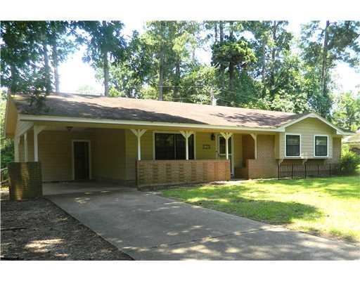 328 Iris Park Dr, Pineville, LA 71360 - photo 1