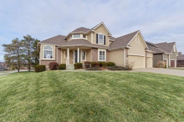 1032 SW Whistle Dr, Lees Summit, MO 64082 - photo 1