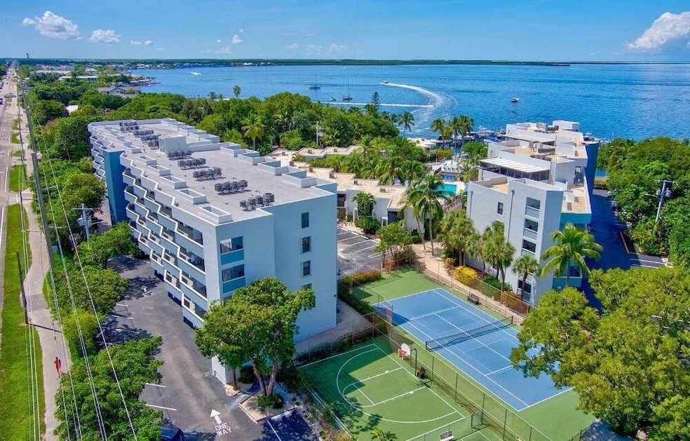 Moon Bay: Key Largo Vacation Rentals Condos unit B403 & Boat slip 11, Key Largo, FL 33037 - photo 1