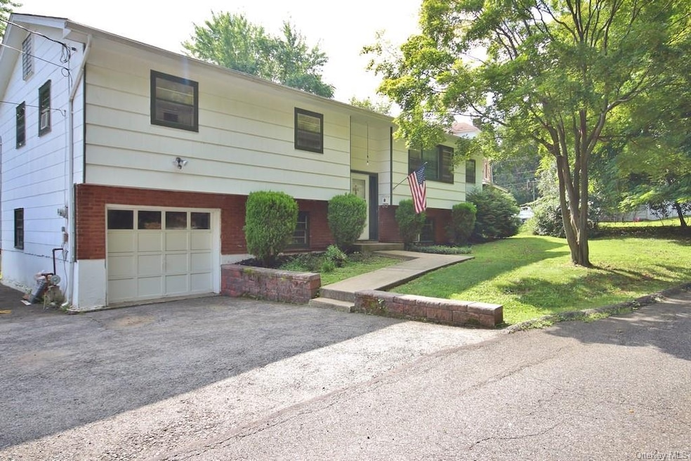 4 Highview St, Garnerville, NY 10923 - photo 1