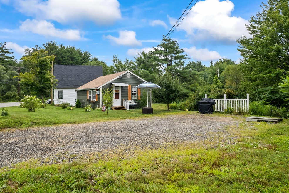 8 Haley Rd, Kittery, ME 03904 - photo 1