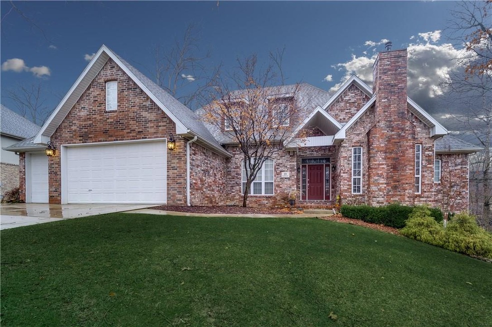 Beautiful home in Stonehenge!