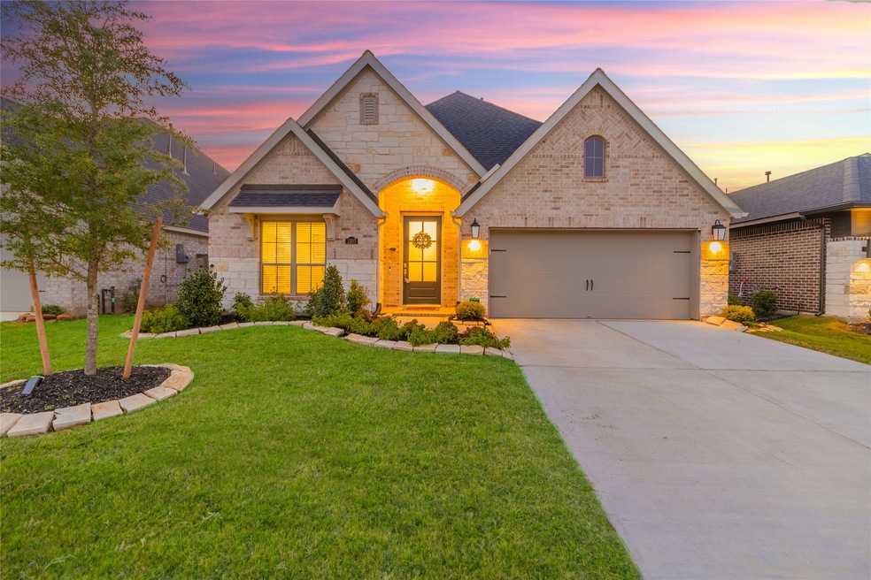 1307 Simpson Valley Ln, Richmond, TX 77469 - photo 1