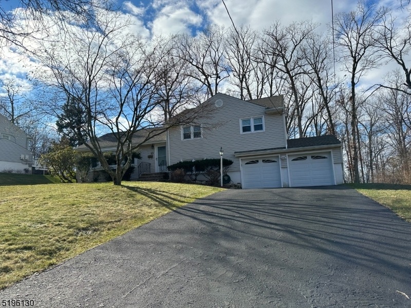 13 Bear Brook Ln, Livingston, NJ 07039 - photo 1