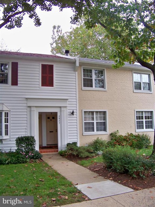 2827 S Wakefield St unit C, Arlington, VA 22206 - photo 1