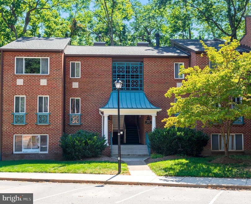 11815 Breton Ct unit 22D, Reston, VA 20191 - photo 1