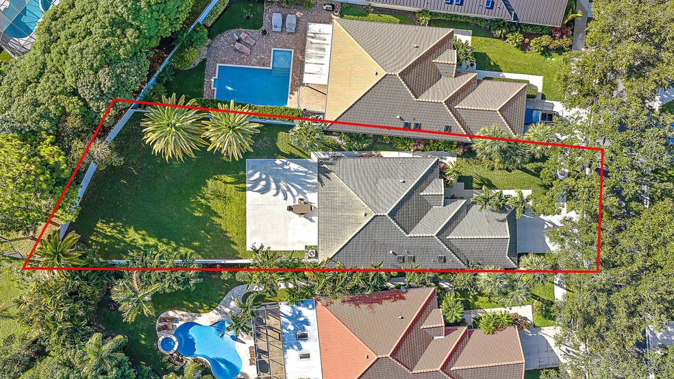 126 E Hampton Way, Jupiter, FL 33458 - photo 1