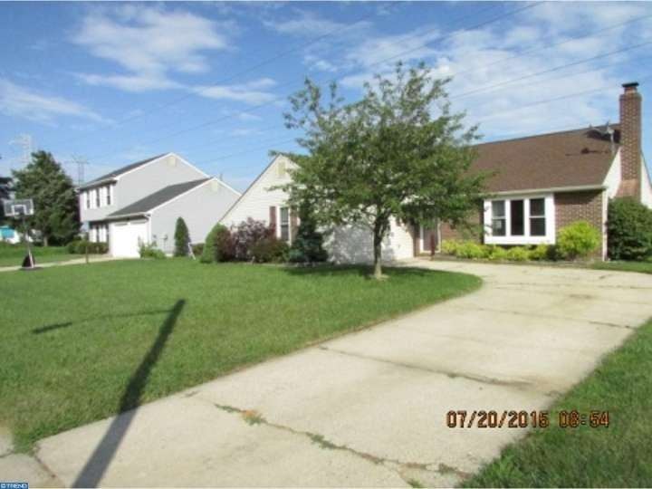 8305 Wessex Dr, Pennsauken, NJ 08109 - photo 1