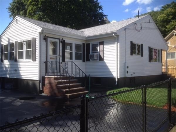 11 Bellvale St, Malden, MA 02148 - photo 1