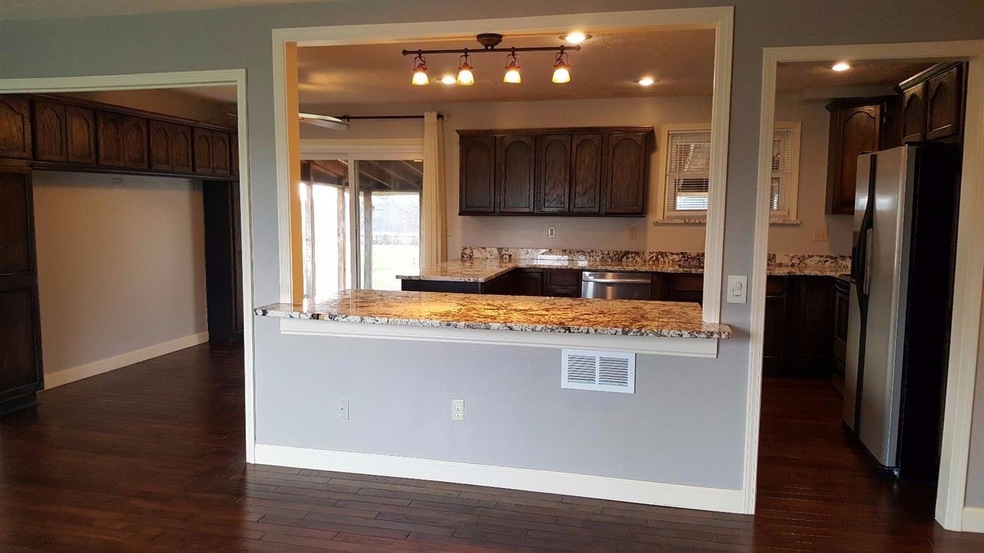 5499 Yankee Rd, Liberty Township, OH 45044 - photo 1