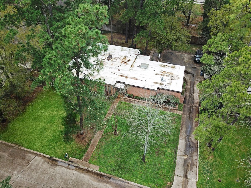 319 Chapel Belle Ln, Houston, TX 77024 - photo 1